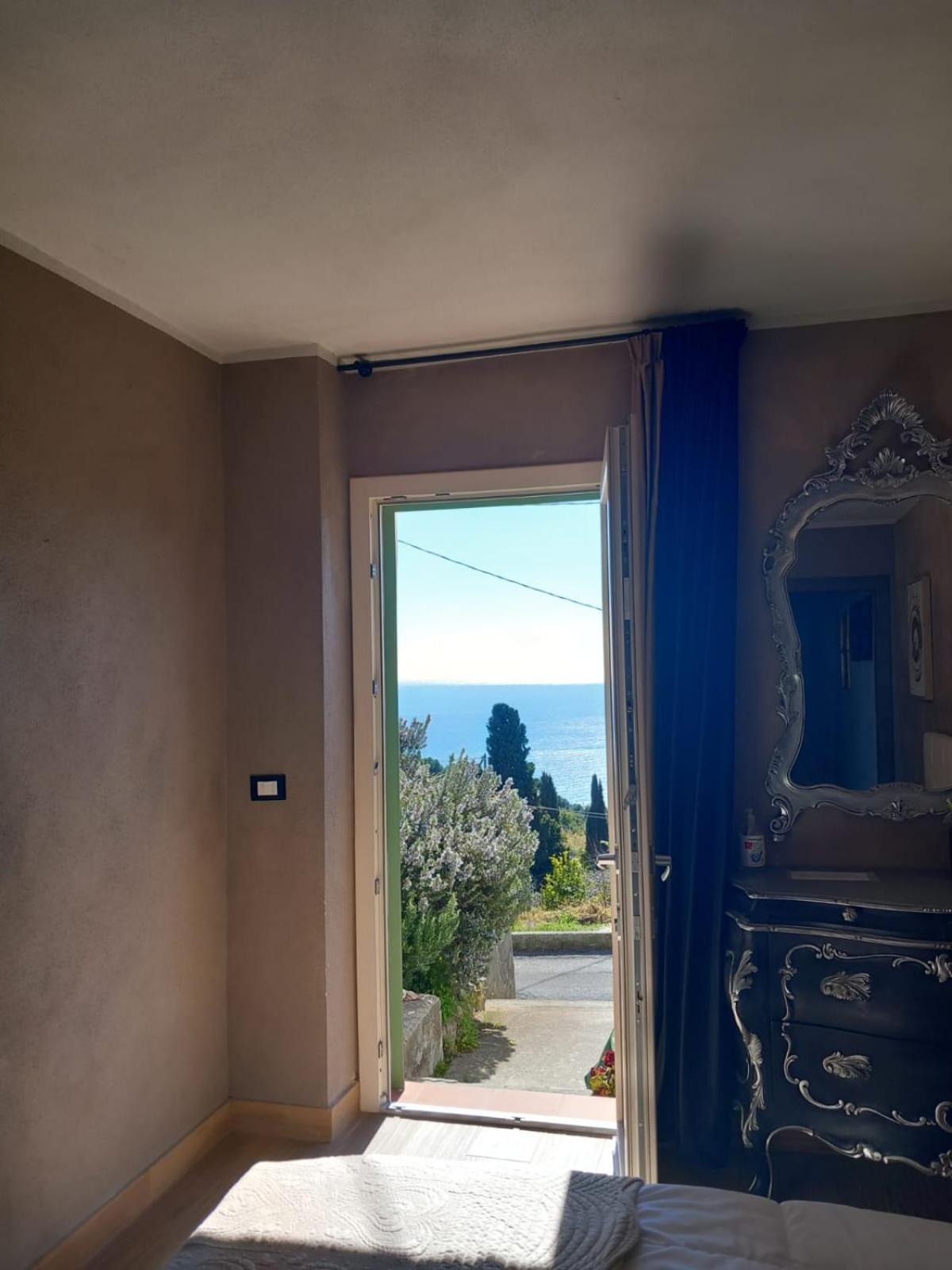 Dolci Risvegli Appartamento Vista Mare Ventimiglia Quarto foto